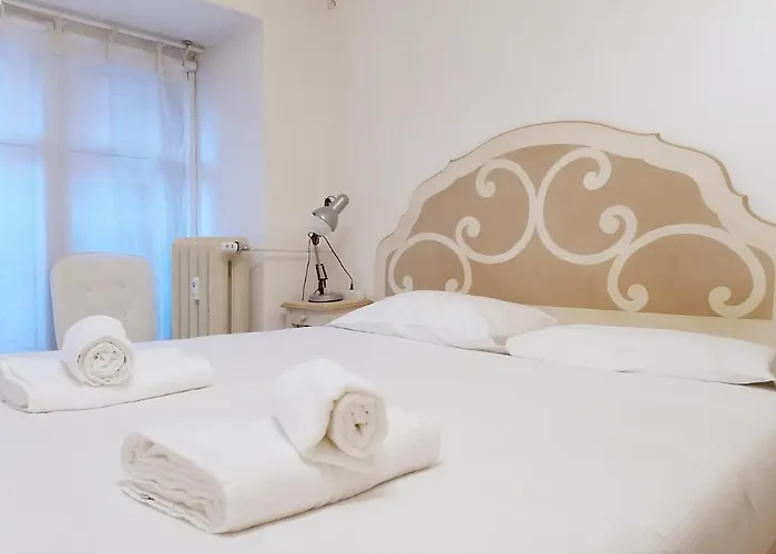 Porta Venezia&Giardini Montanelli Cozy Flat